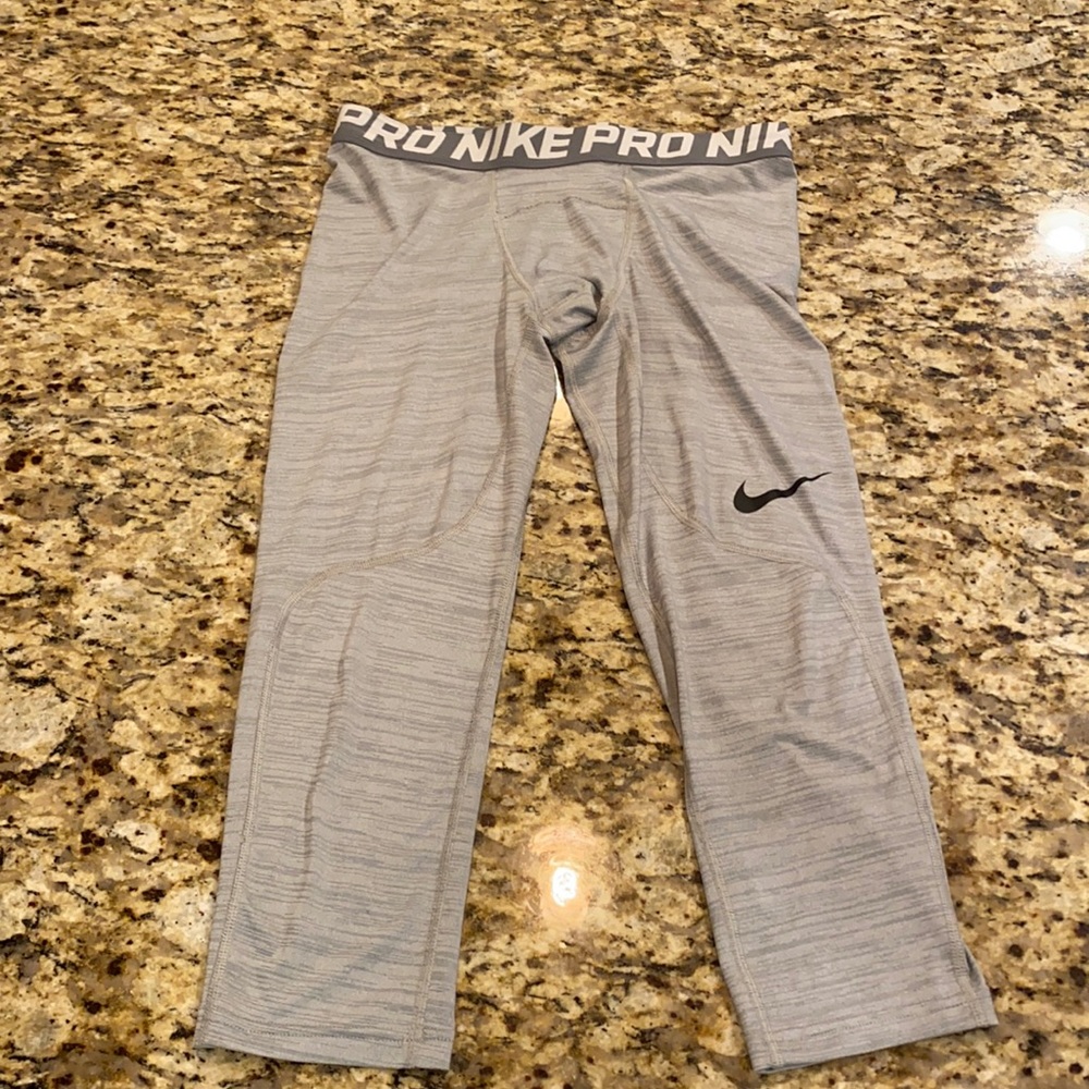 Nike Pro leggings size M
